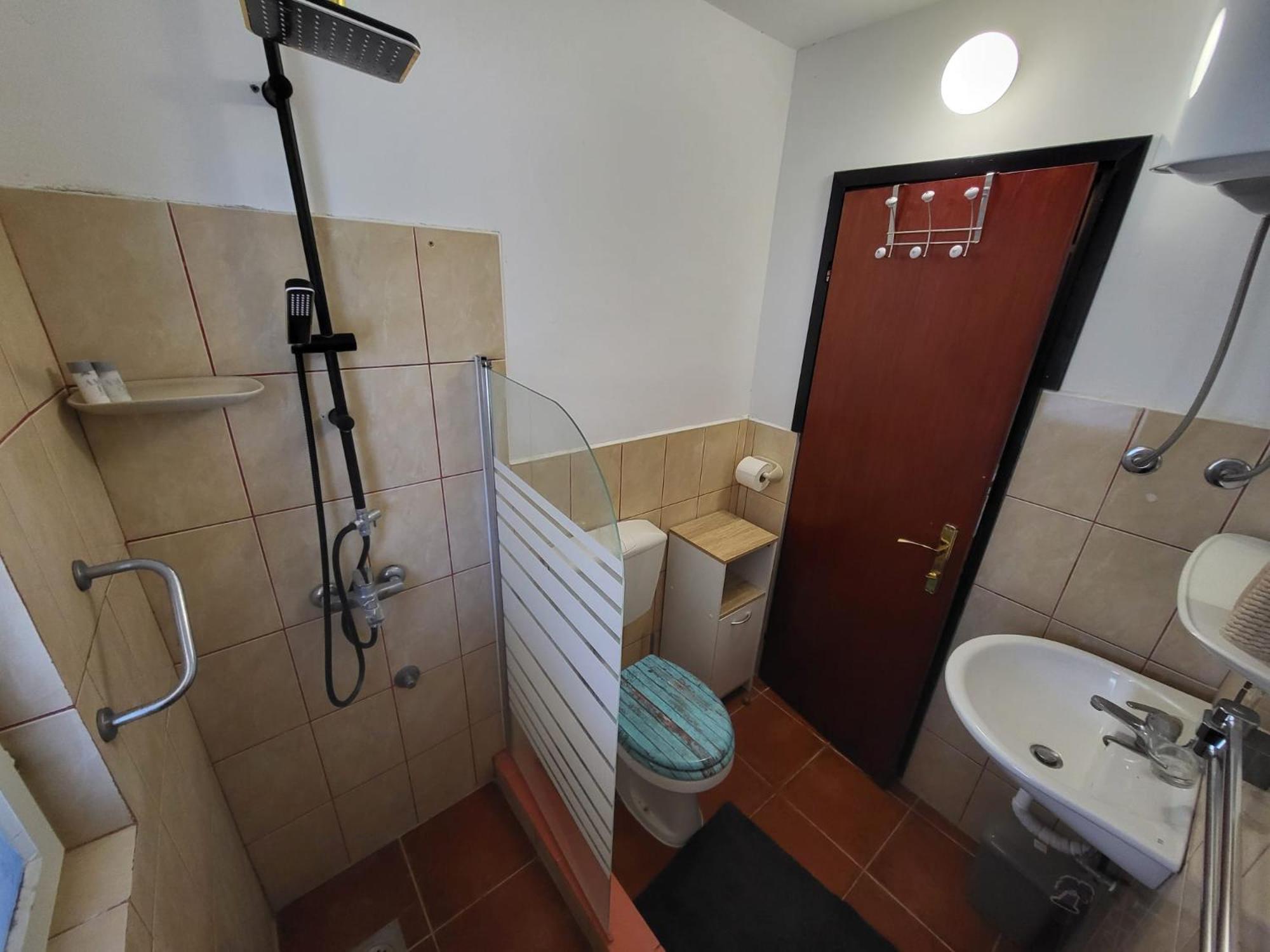 Apartment Bunjo'S Beach House Trogir Buitenkant foto
